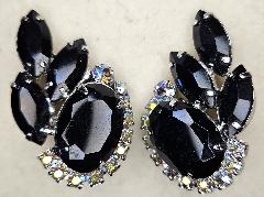 Black (jet) Oval Earrings Clip