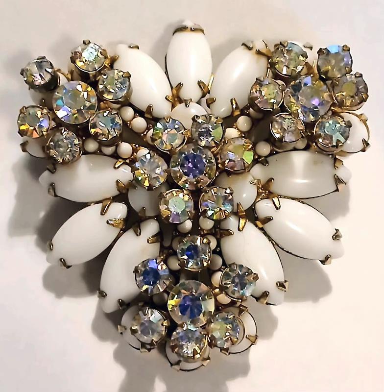 Front view of White (chalk Or Milk) Cabochons Brooch