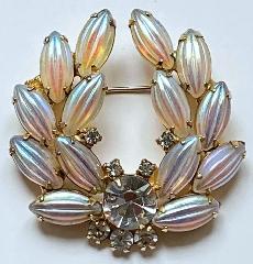 Gray (black Diamond) Cabochons Molded/Cut Brooch