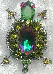 Green Oval Multi-Color/Shaded Brooch