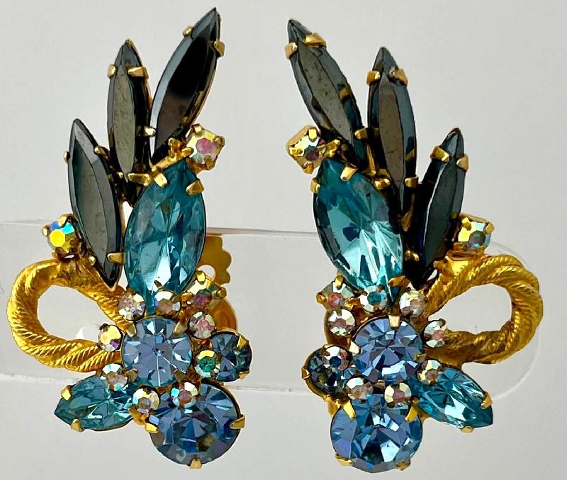 Front view of Multiple Colors Navettes Earrings Clip