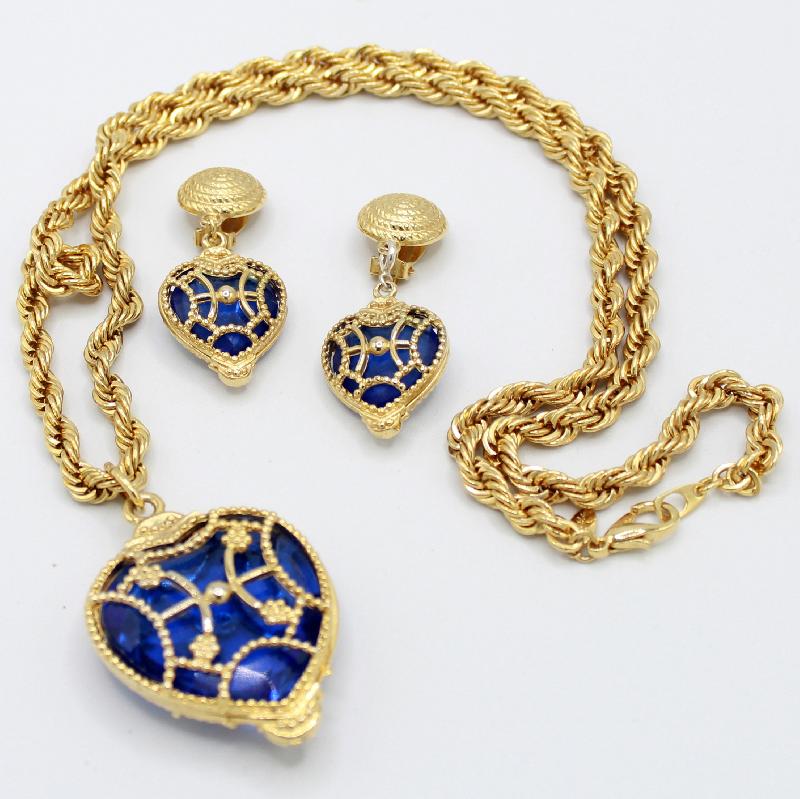 Front view of Blue Heart Plastic Earrings Clip