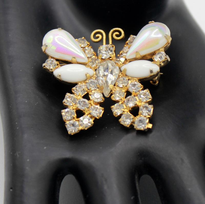Front view of White (chalk Or Milk) Pear Multi-Color/Shaded Brooch