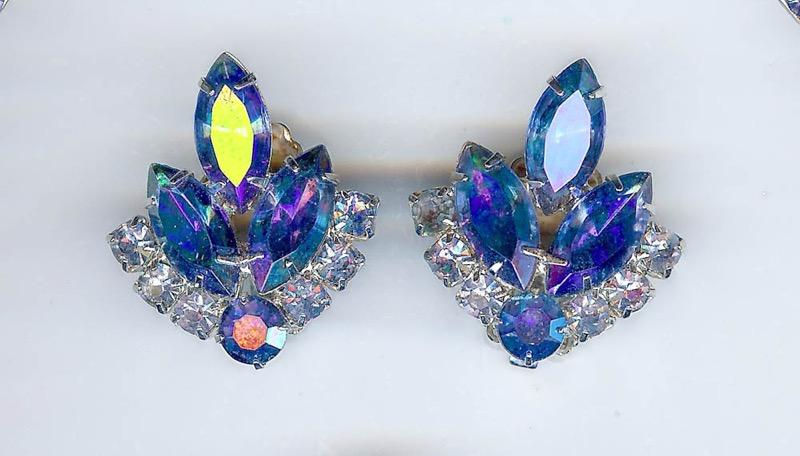 Front view of Blue Navettes Earrings Clip