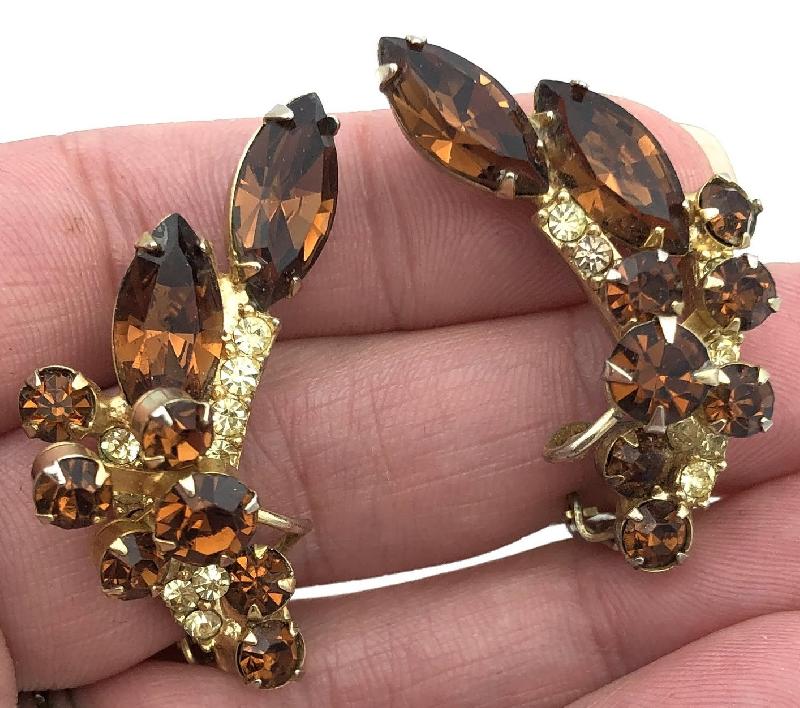 Front view of Topaz Navettes Earrings Clip