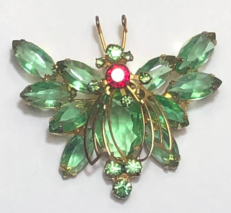 Front view of Green Oval Brooch
