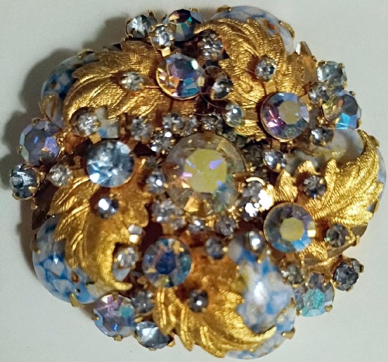 Front view of Blue Pear Spotted Pin Pendant