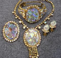 AB Cabochons Molded/Cut Bracelet Clamper