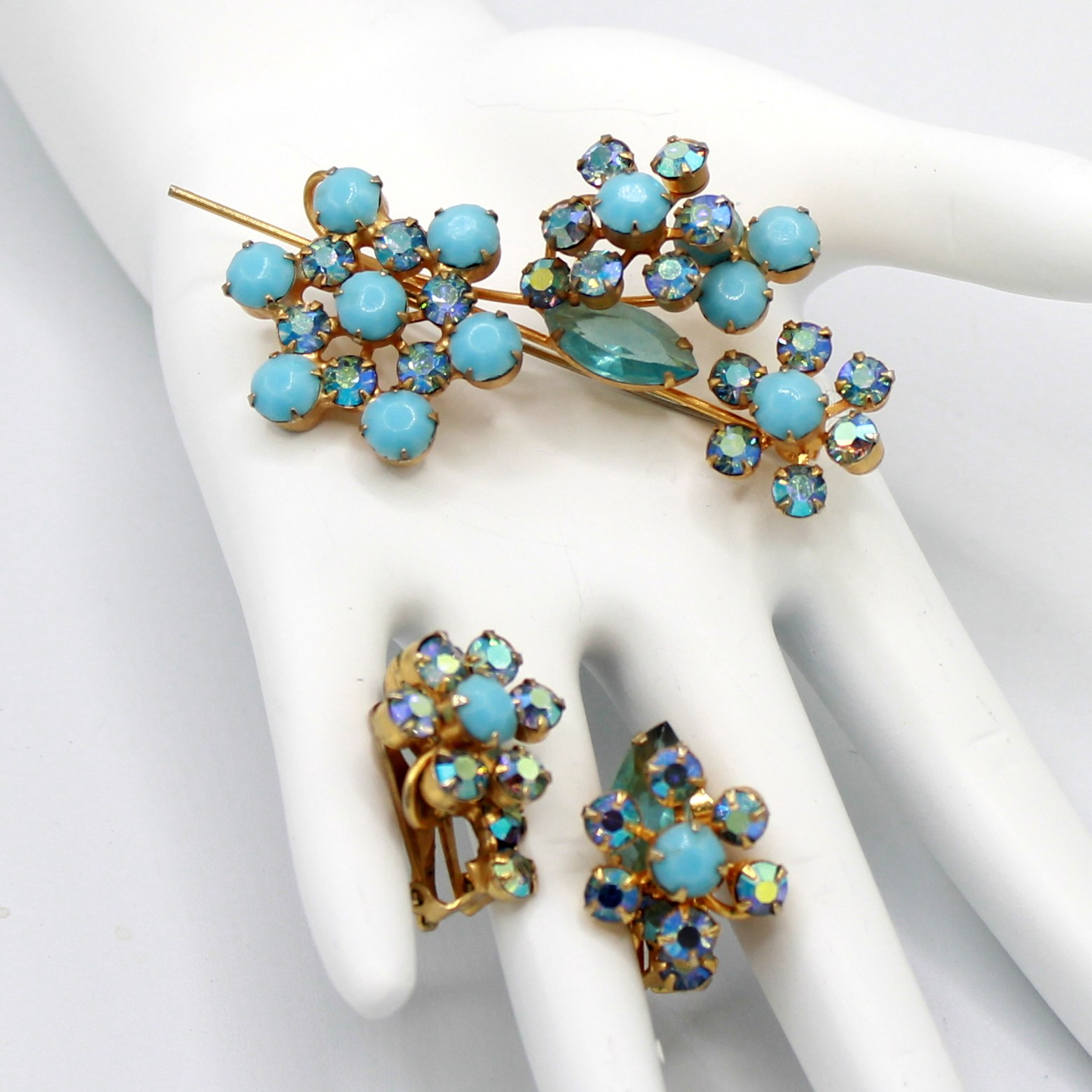 Front view of Turquoise Navettes Brooch