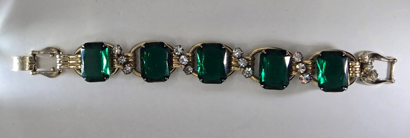Front view of Green Emerald Cut Bracelet 5 Link