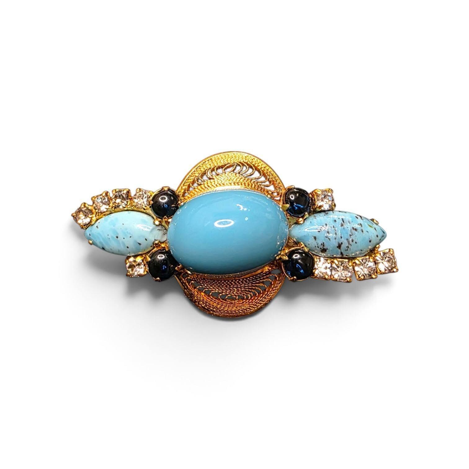 Front view of Turquoise Oval Spotted Brooch