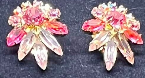 Front view of Pastel Navettes Earrings Clip