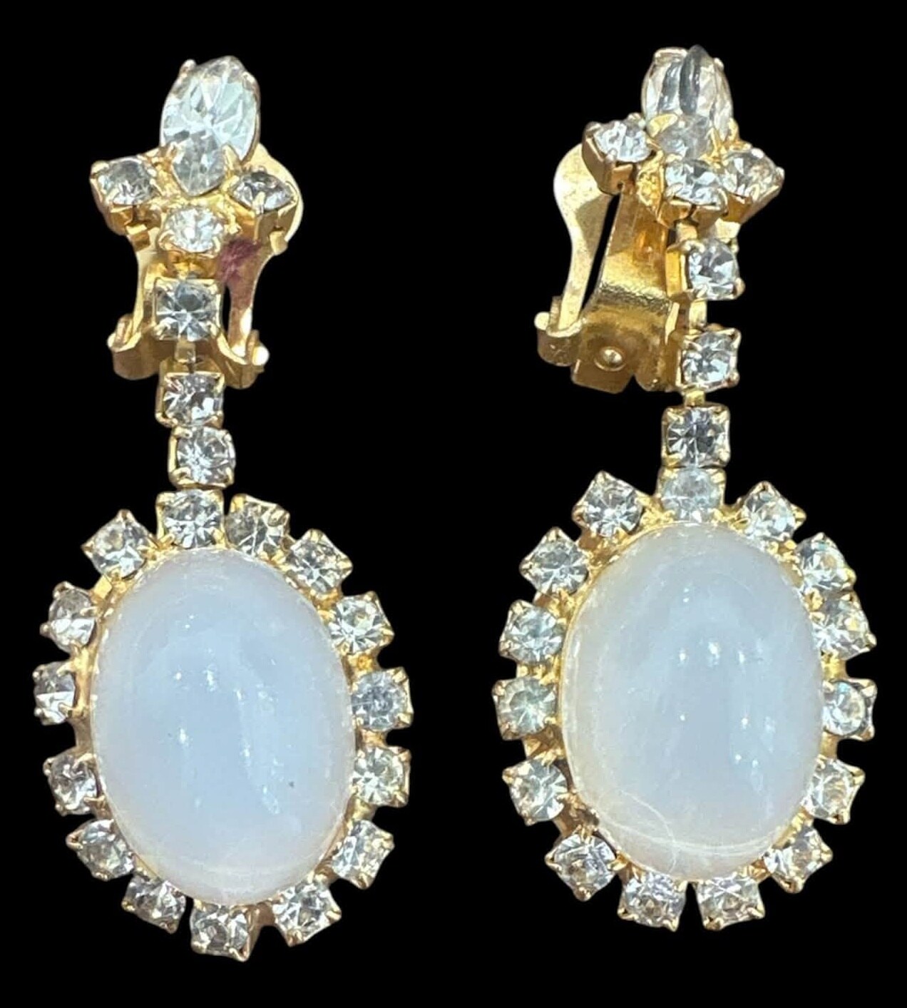 Front view of Clear Cabochons Earrings Clip