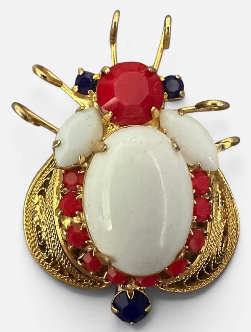 Front view of Patriotic Cabochons Brooch