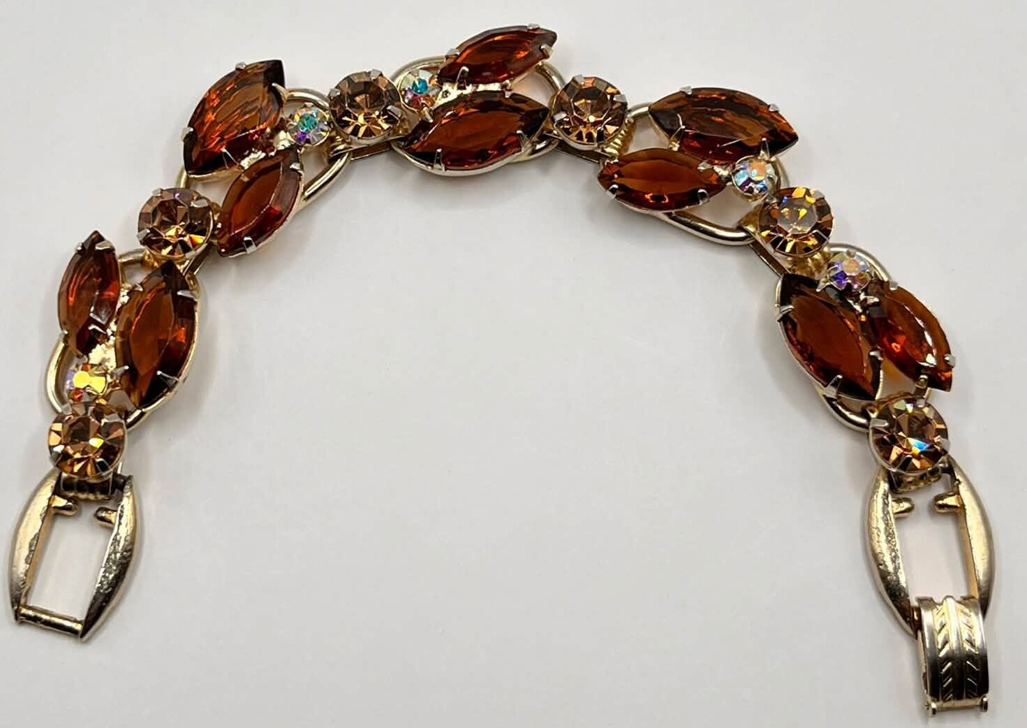 Front view of Topaz Navettes Bracelet 5 Link