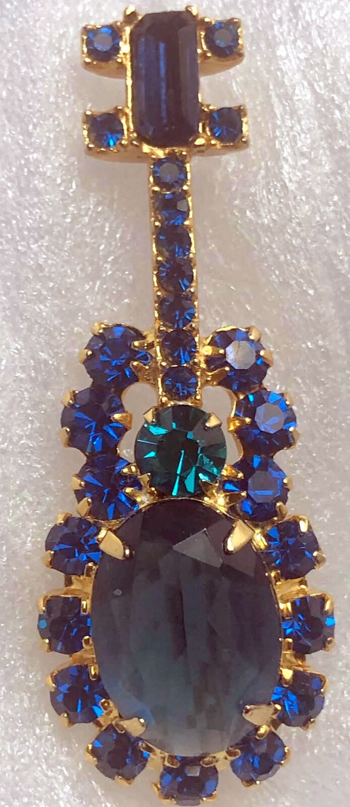 Front view of Blue Oval Brooch