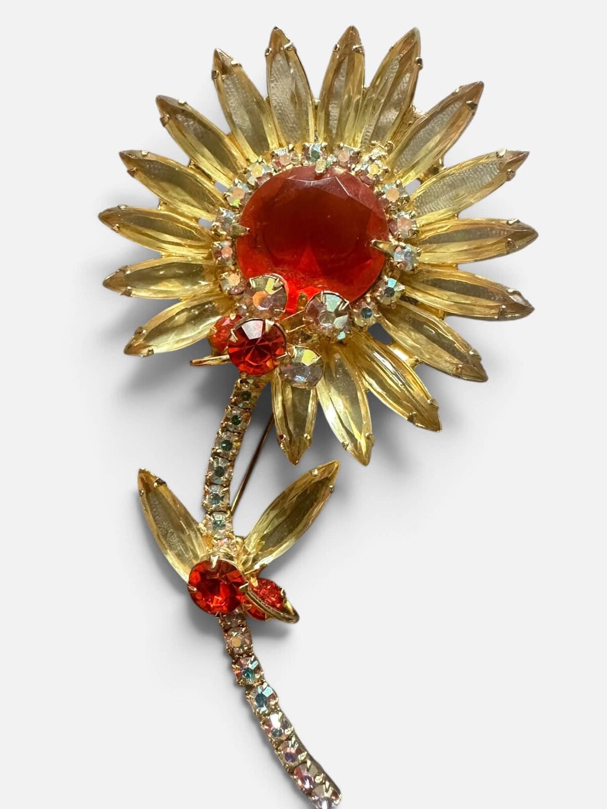 Front view of Multiple Colors Dentelle Brooch