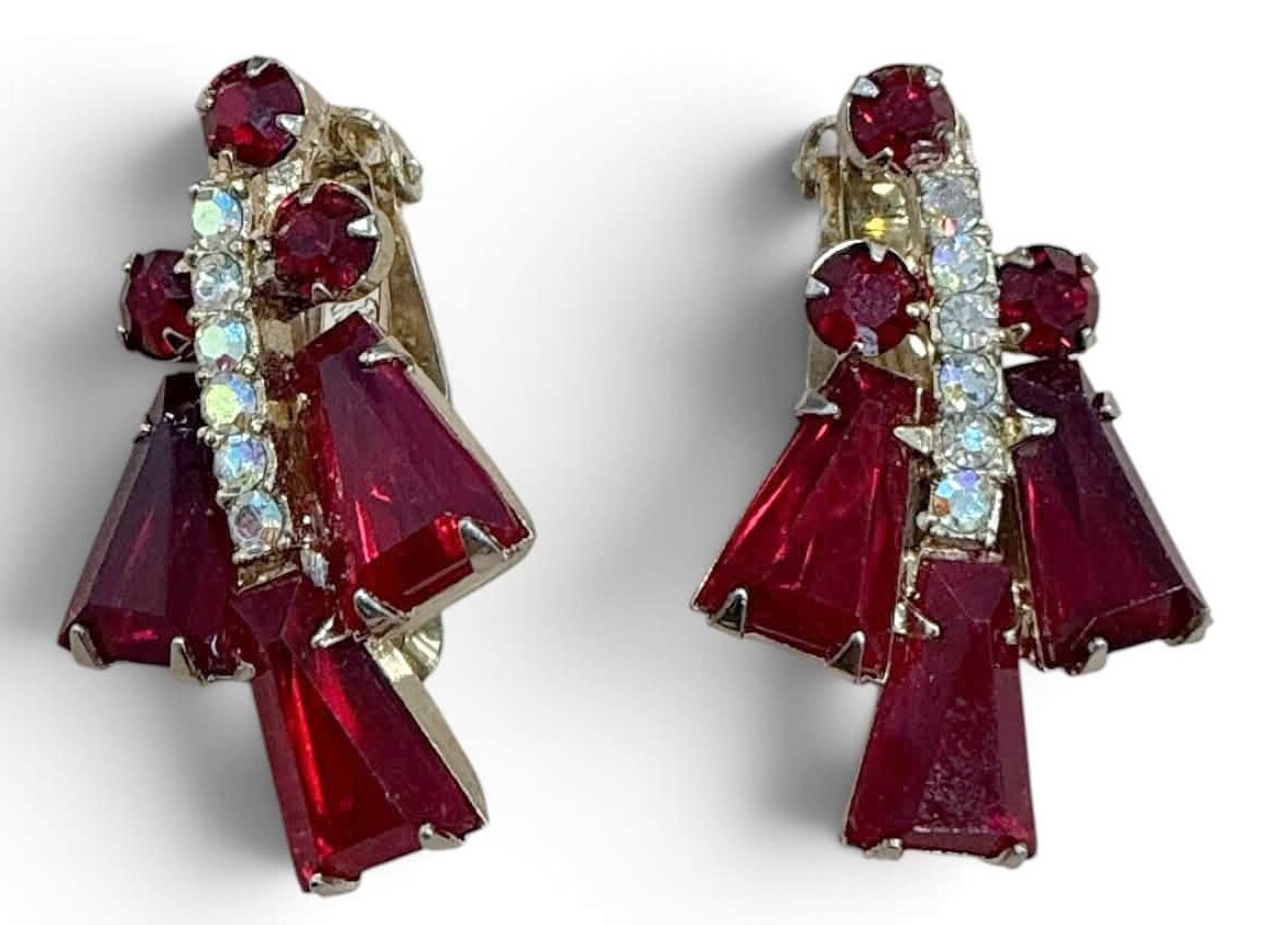 Front view of Red Keystones Earrings Clip