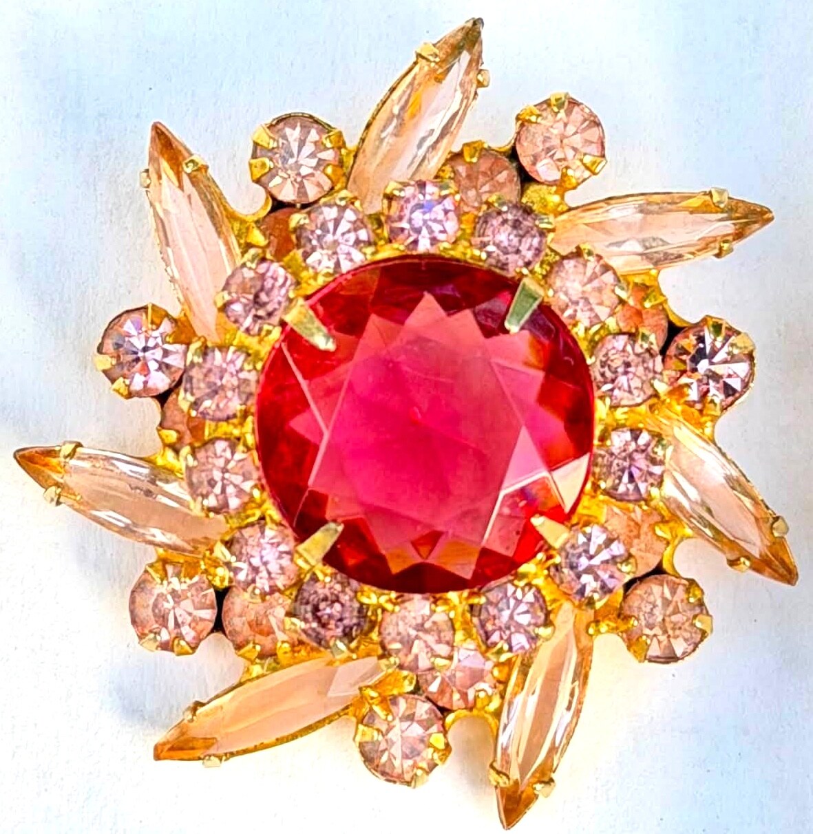 Front view of Pink Dentelle Brooch