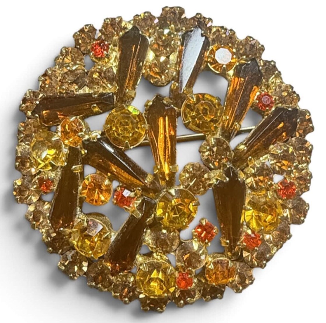 Front view of Topaz Spear Brooch