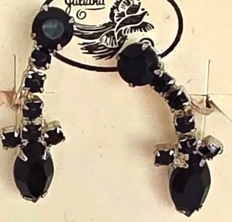 Front view of Black (jet) Navettes Earrings Clip