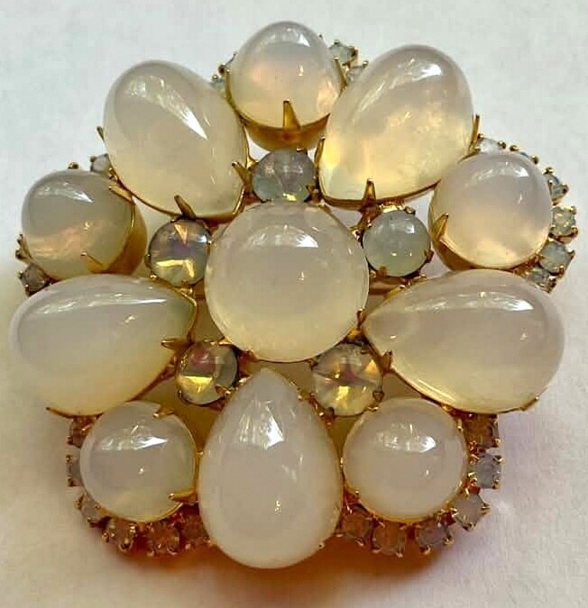 Front view of Clear Cabochons Plastic Brooch
