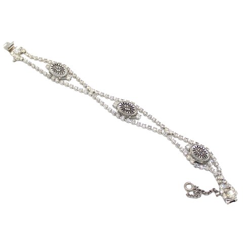 Clear Oval Molded/Cut Bracelet Flat Push In