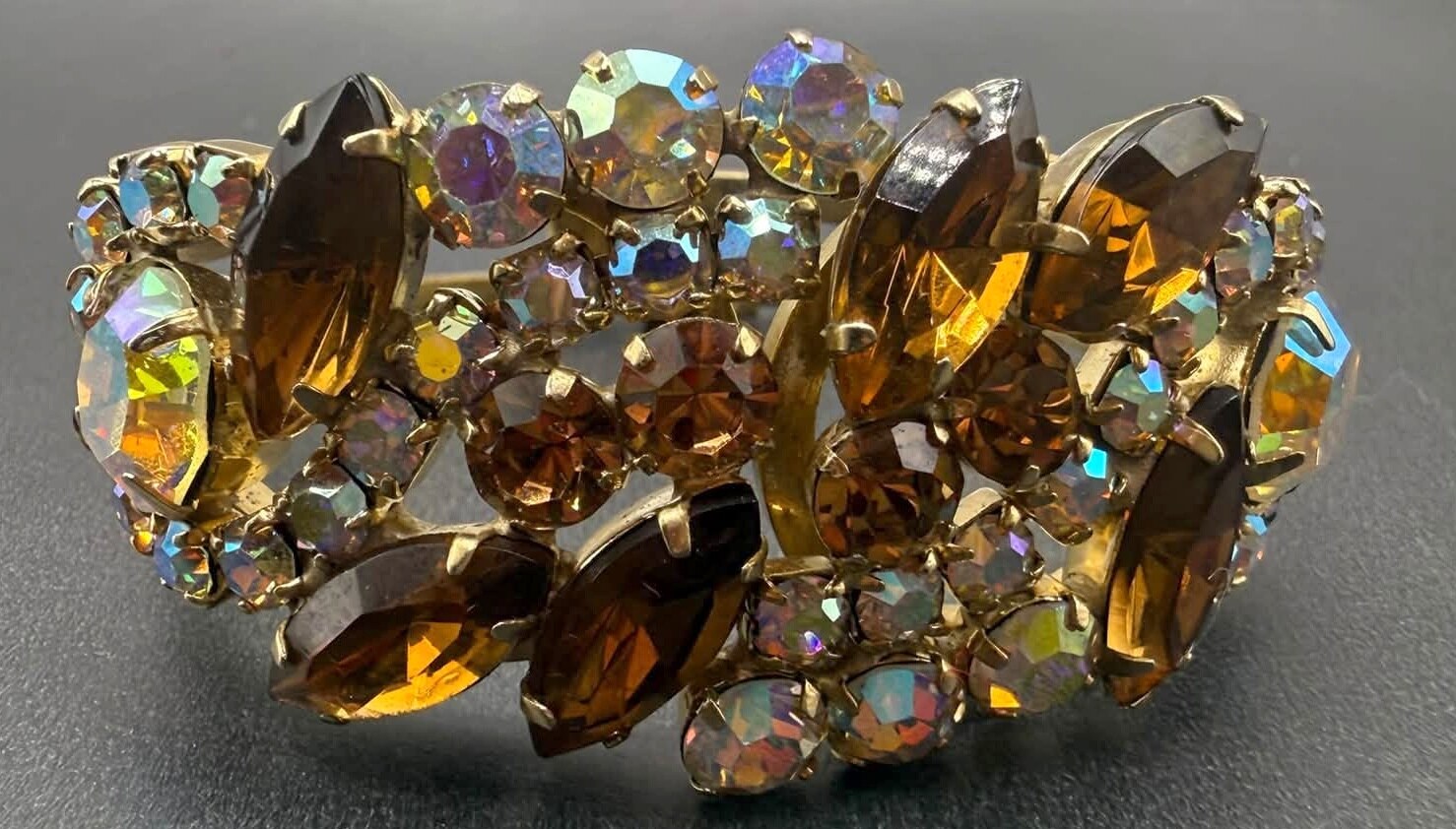 Front view of Topaz Navettes Bracelet Clamper