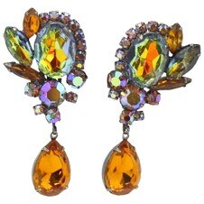 Front view of Multiple Colors Oval Multi-Color/Shaded Earrings Clip